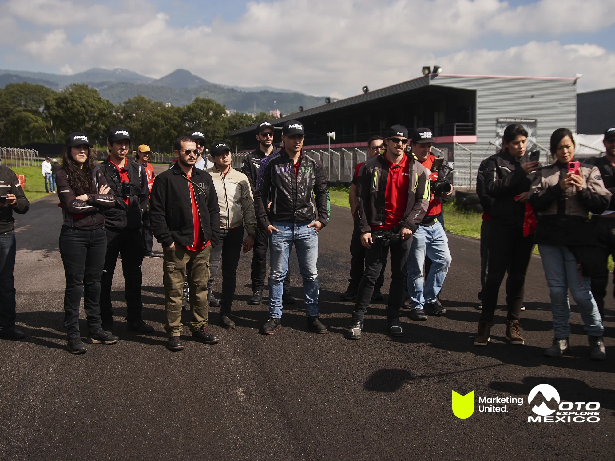 HUNK TRACKDAY 526